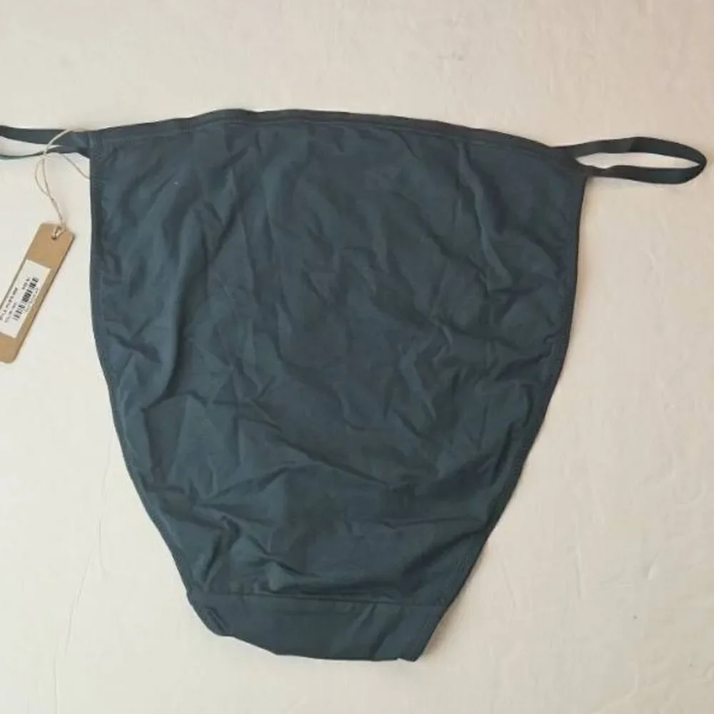 SKIMS SIDE‎ STRING PANTY NWT